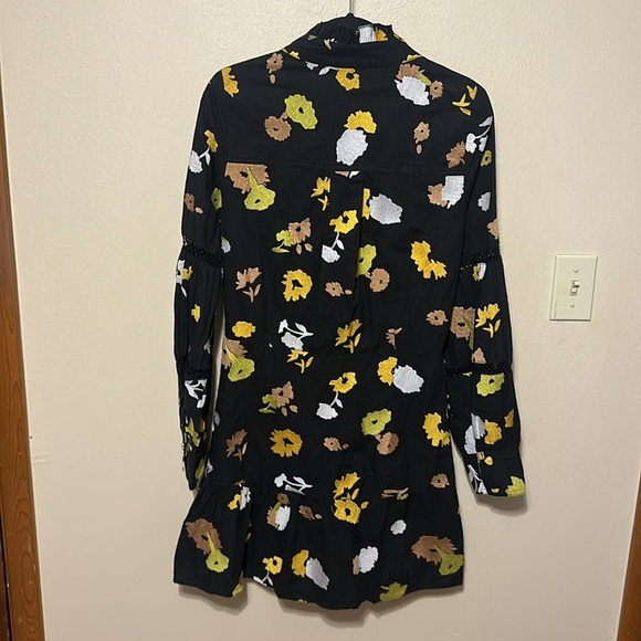 Veroalfie Nina Black Floral Embroidered Dress with Heart Buttons‎ Size 2 - Picture 9 of 11